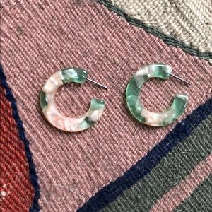 Green and pink hoops
